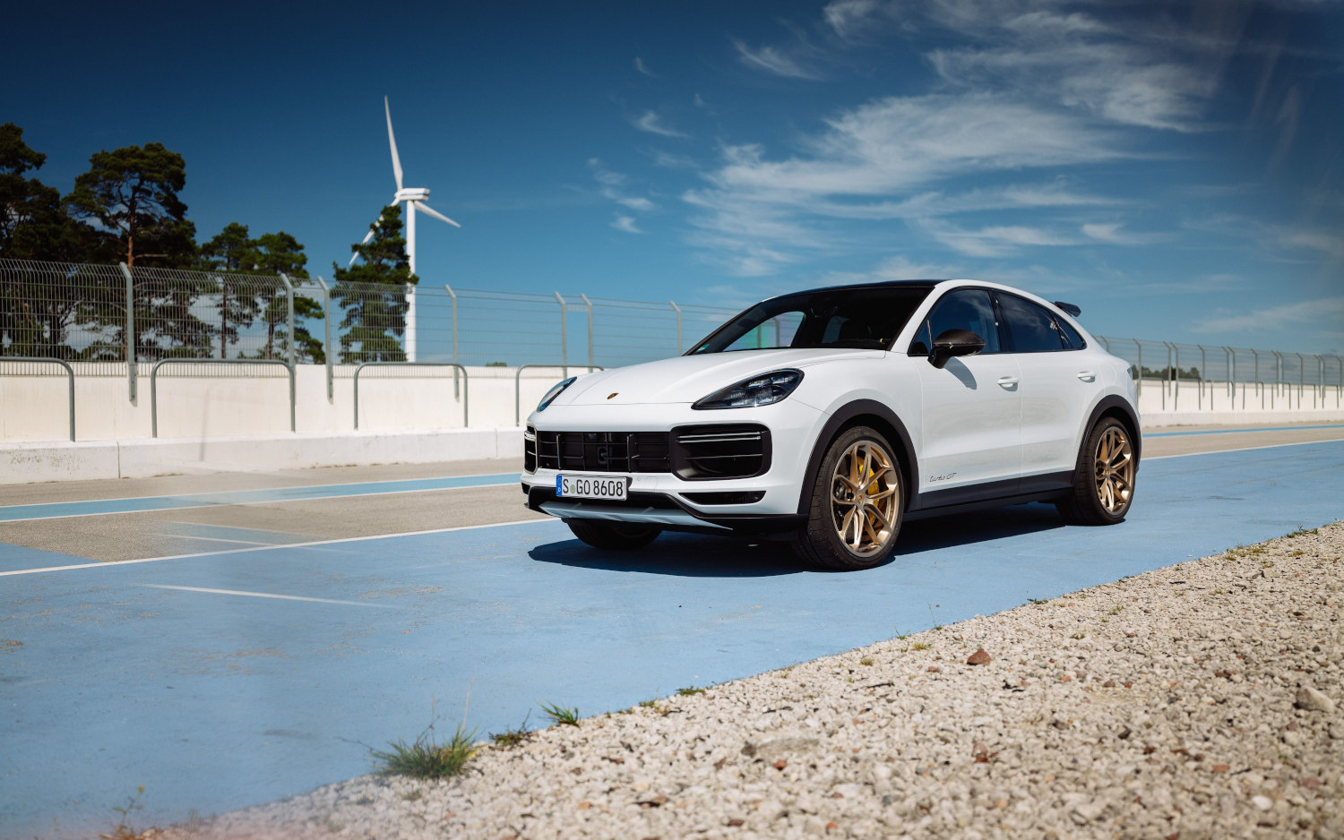 Porsche Cayenne Turbo GT 2022 SUV Drive